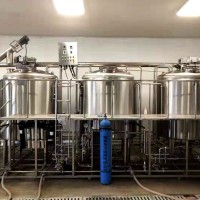 小型鲜啤酒厂酿造设备，日产5000升自酿啤酒设备生产厂家