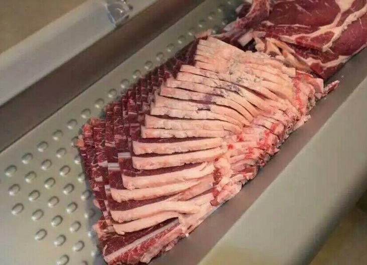 砍排机切鲜牛肉效果